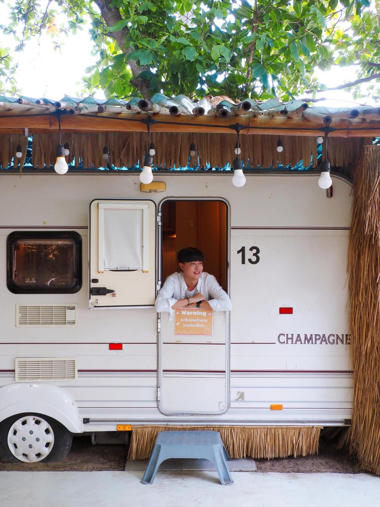 Beach House Camp На Джомтьен Экстерьер фото