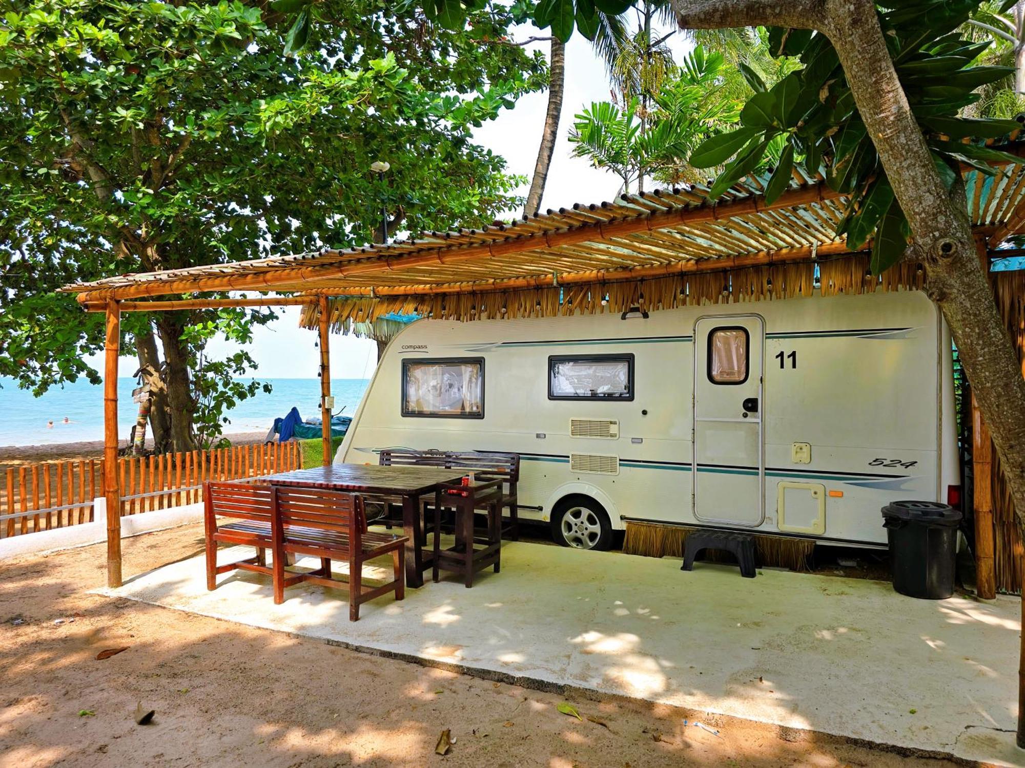 Beach House Camp На Джомтьен Экстерьер фото